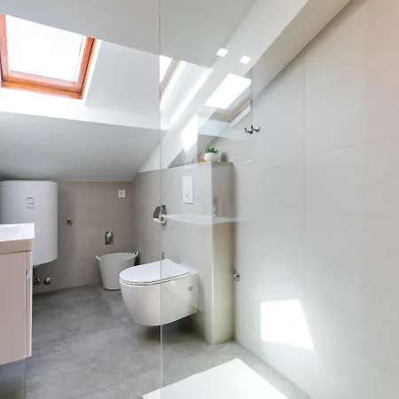 Fantattic Center بوريتش