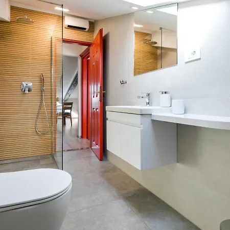 Fantattic Center * פורץ