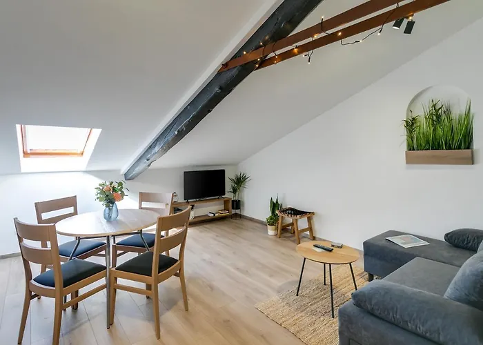 Fantattic Center Апартаменти *